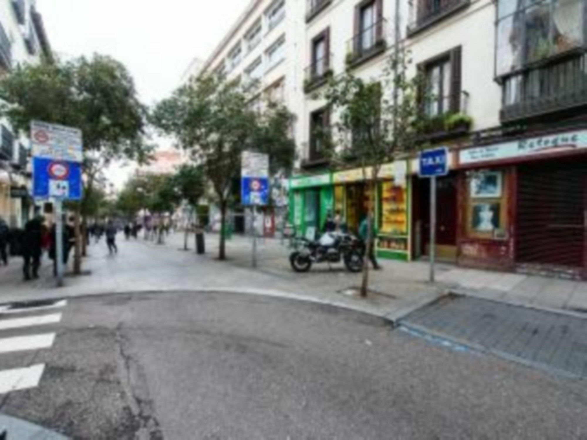 Center- Fuencarral Pedestrian Apartment *