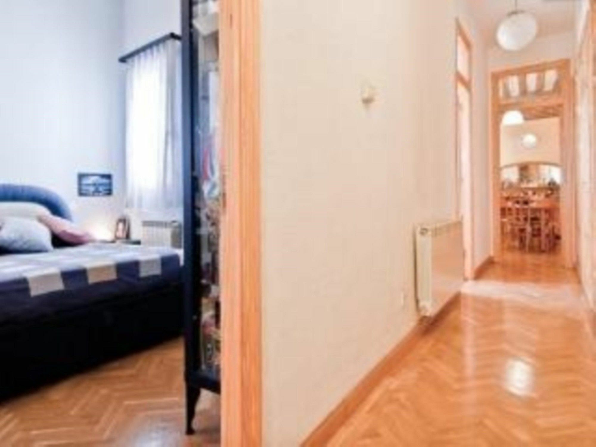 Apartment Center- Fuencarral Pedestrian Madrid
