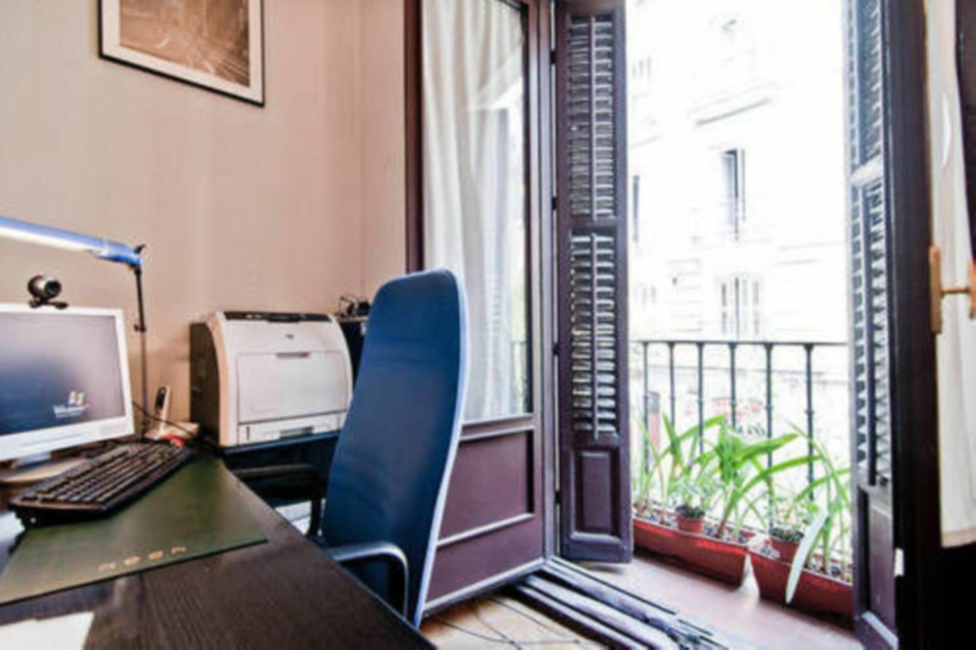 Apartment Center- Fuencarral Pedestrian Madrid