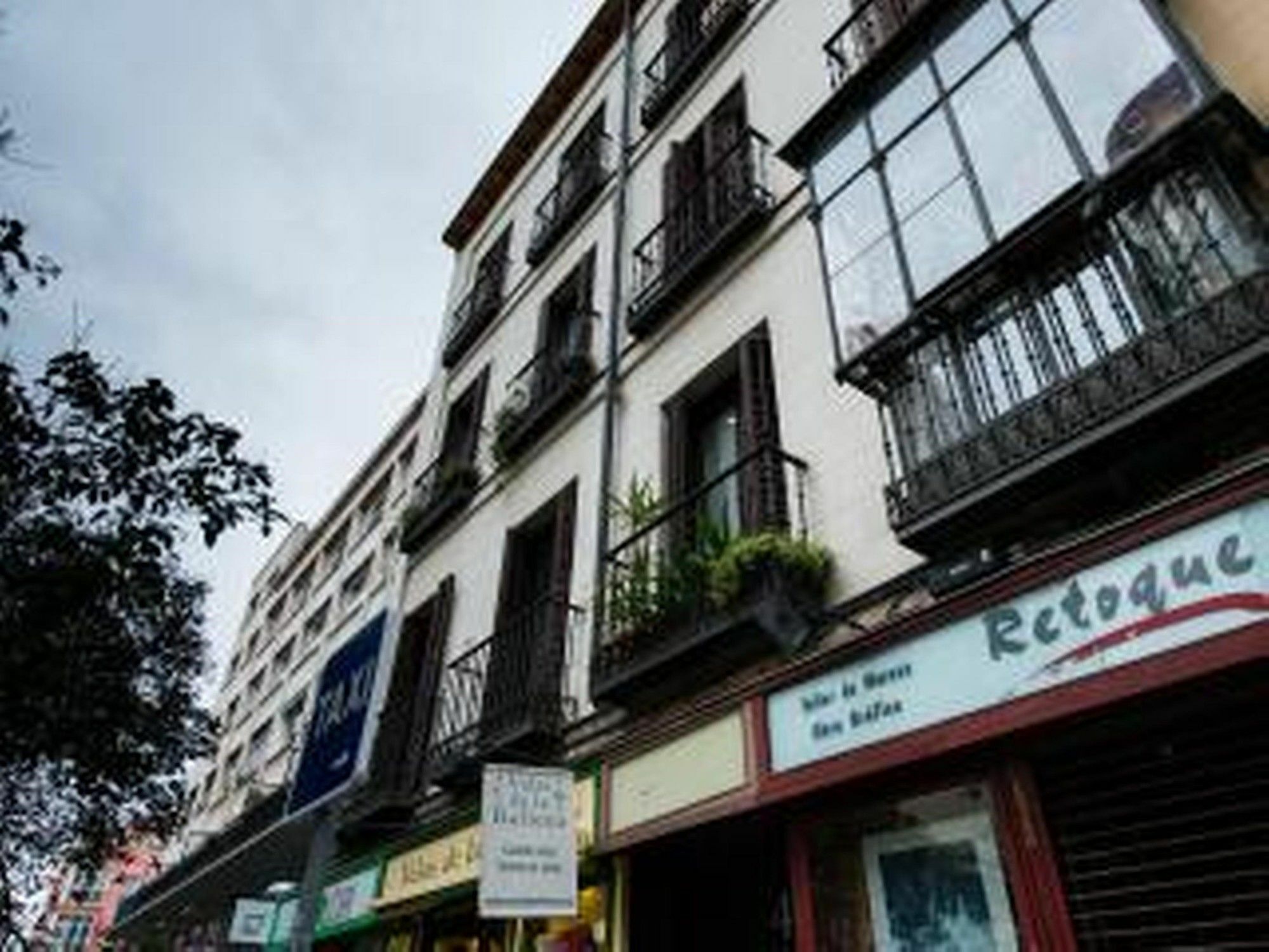 Apartment Center- Fuencarral Pedestrian Madrid