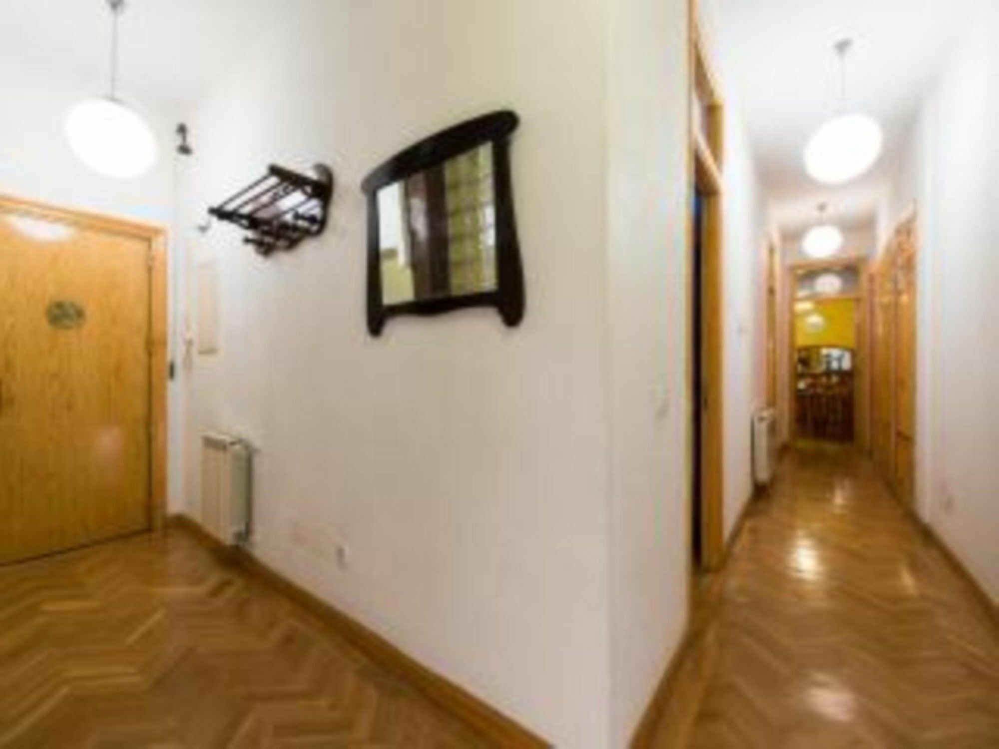 Apartment Center- Fuencarral Pedestrian *